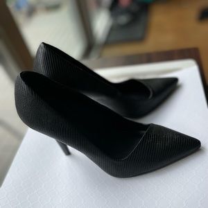 APT 9 Black Snake Textured Pointed Toe High Heels